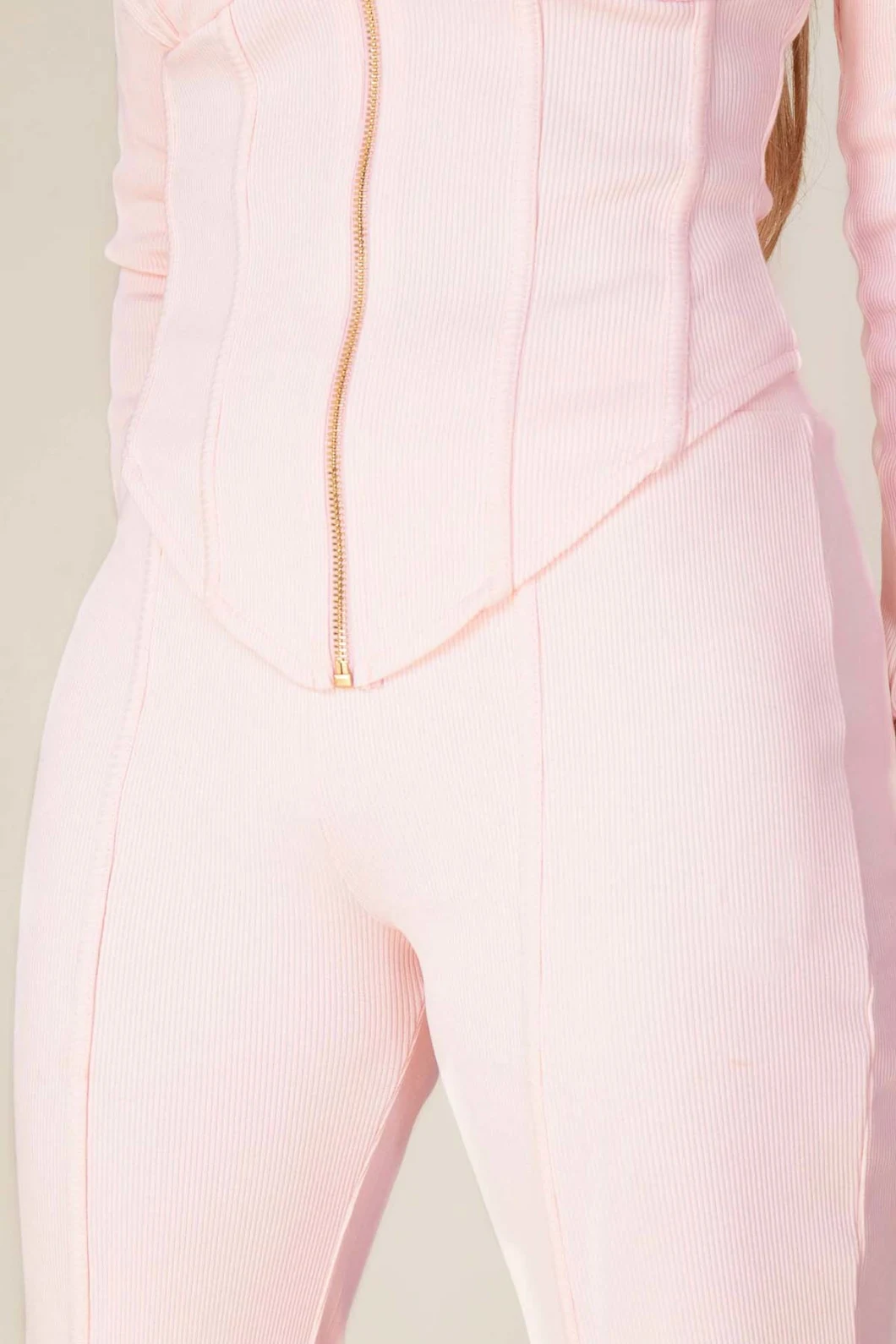 OEM Ellegant Ladies′ Sports Suit Pink Hoodies Flared Trousers