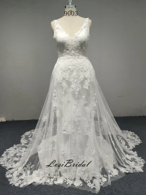 9003 아이보리 튤 & 레이스 딥 브이넥 웨딩 드레스, 70